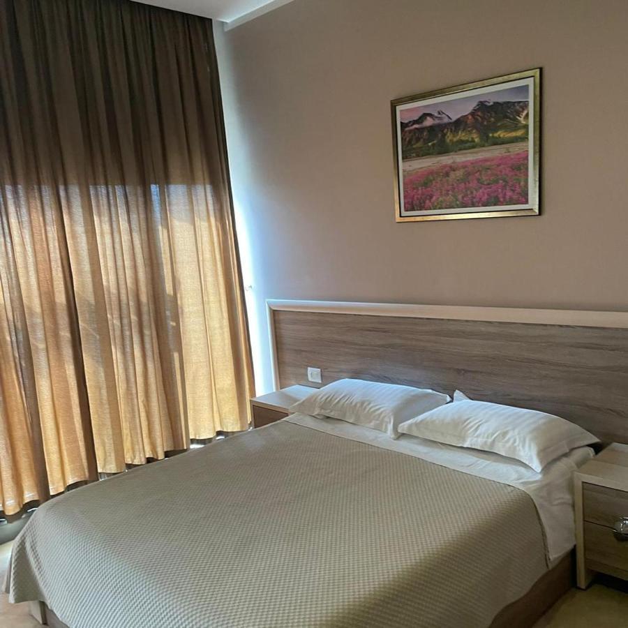 Hotel Terminal تيرانا المظهر الخارجي الصورة