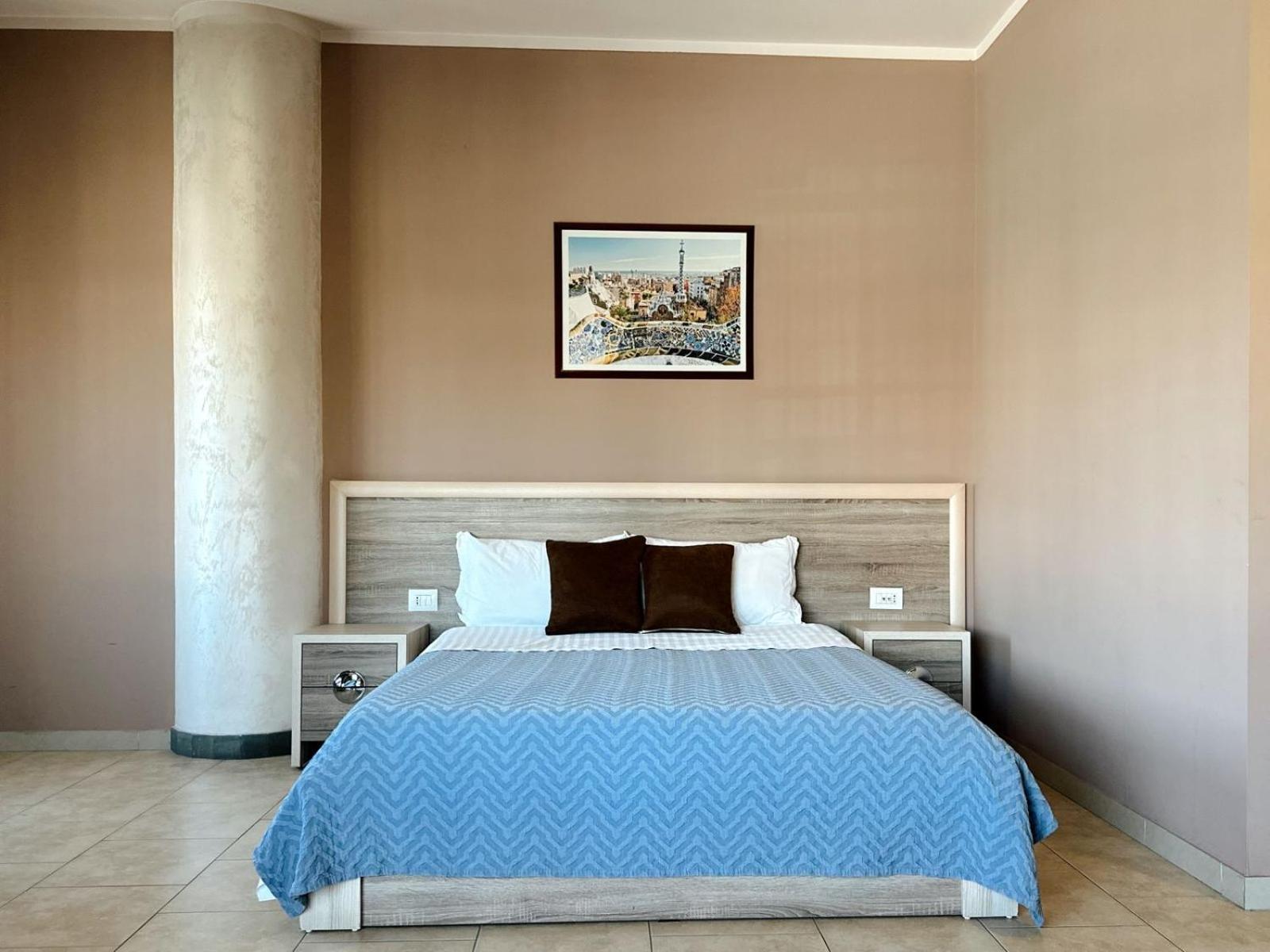 Hotel Terminal تيرانا المظهر الخارجي الصورة