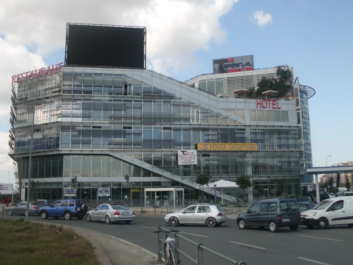 Hotel Terminal تيرانا المظهر الخارجي الصورة