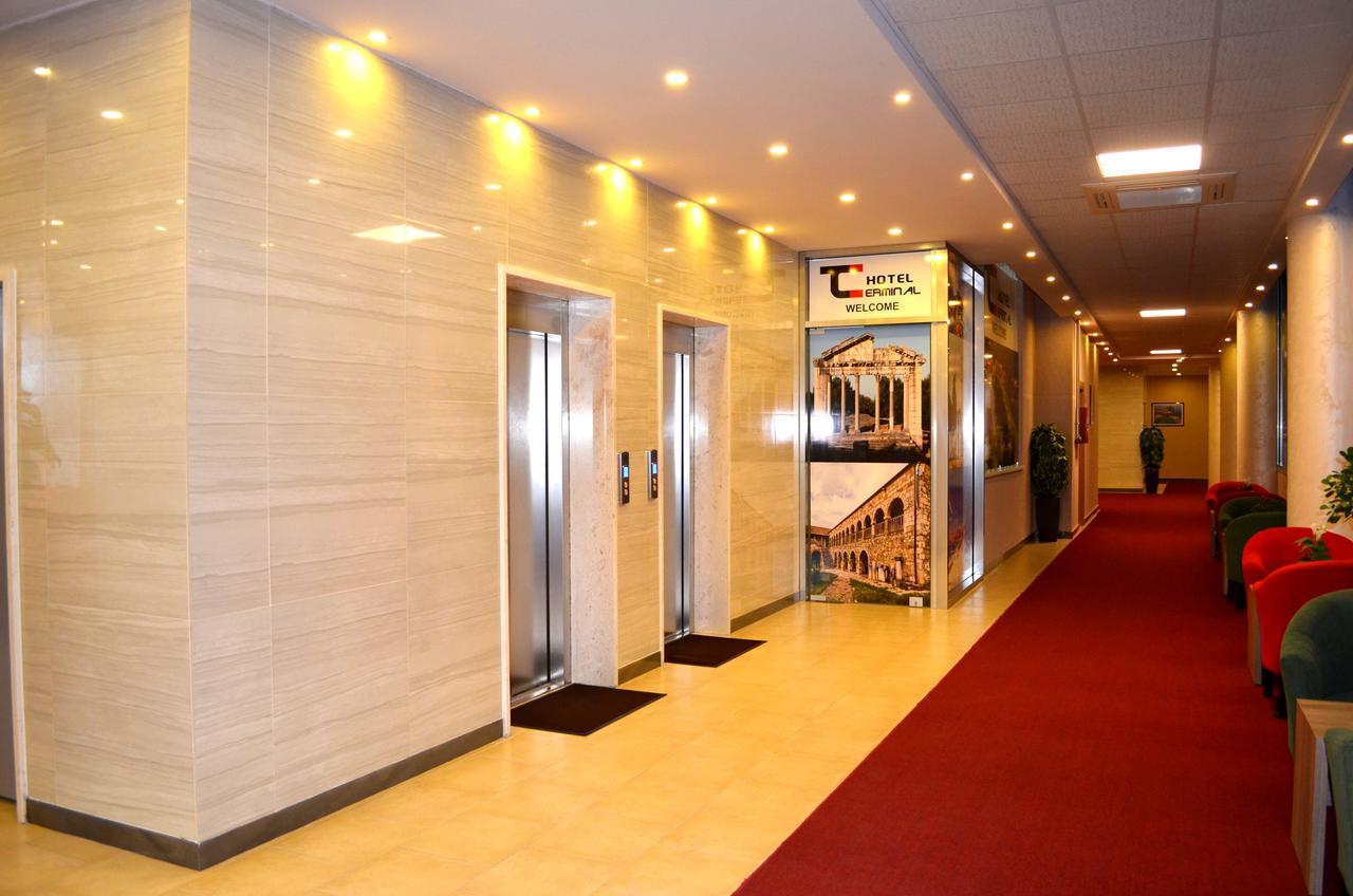 Hotel Terminal تيرانا المظهر الخارجي الصورة